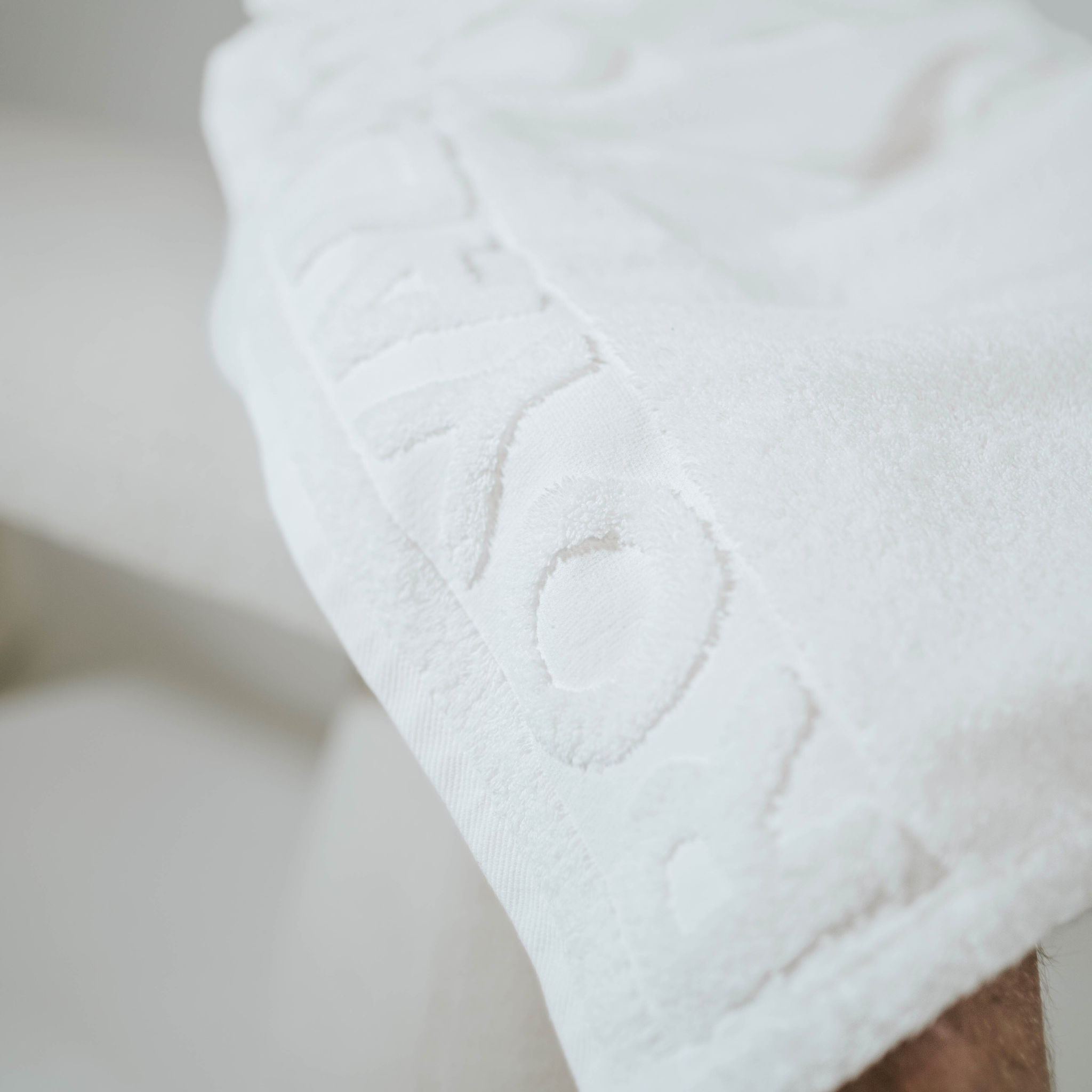 MEN's NETIC BATH TOWEL